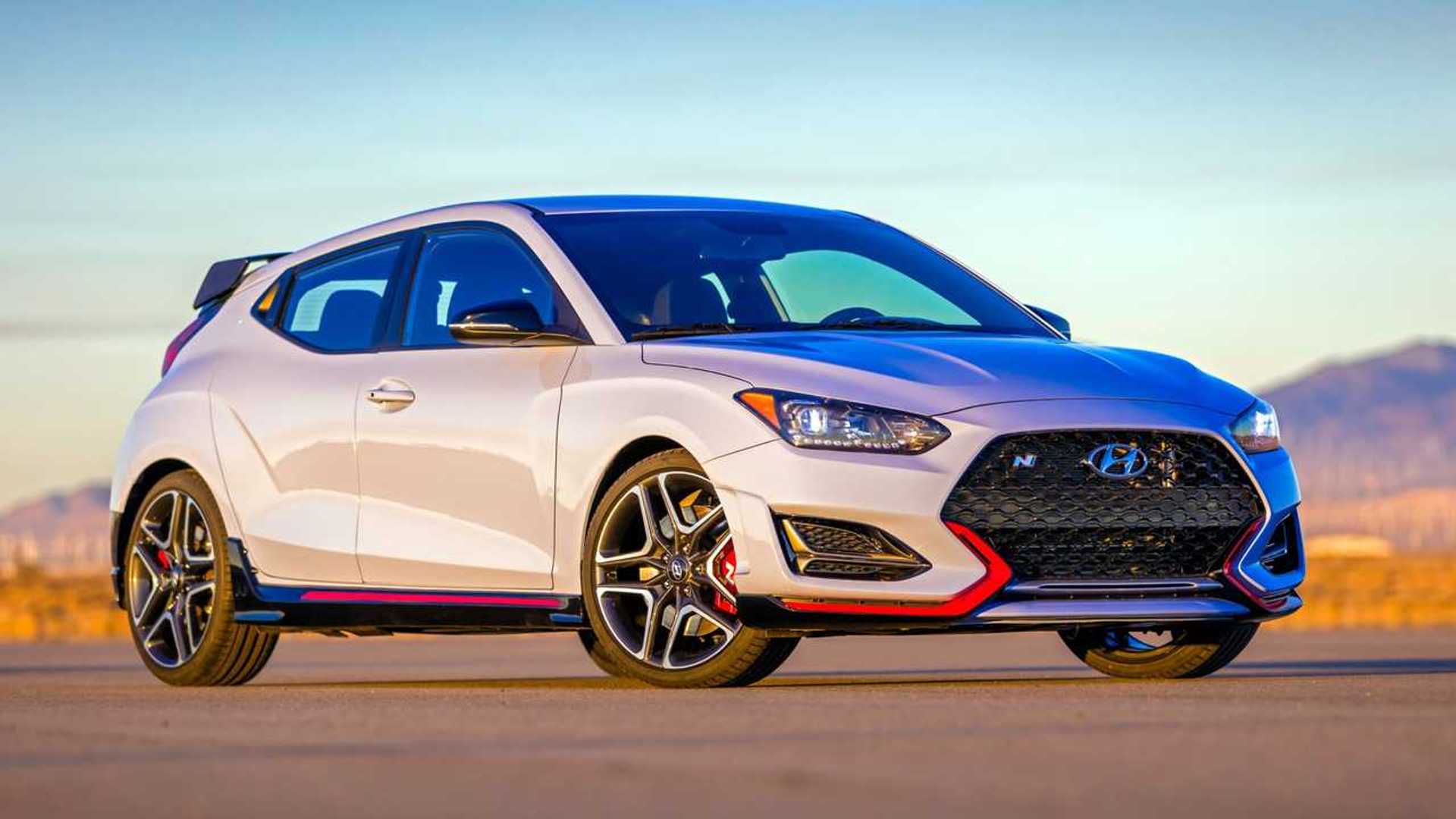 <p>Hyundai Veloster N (RIP)</p>