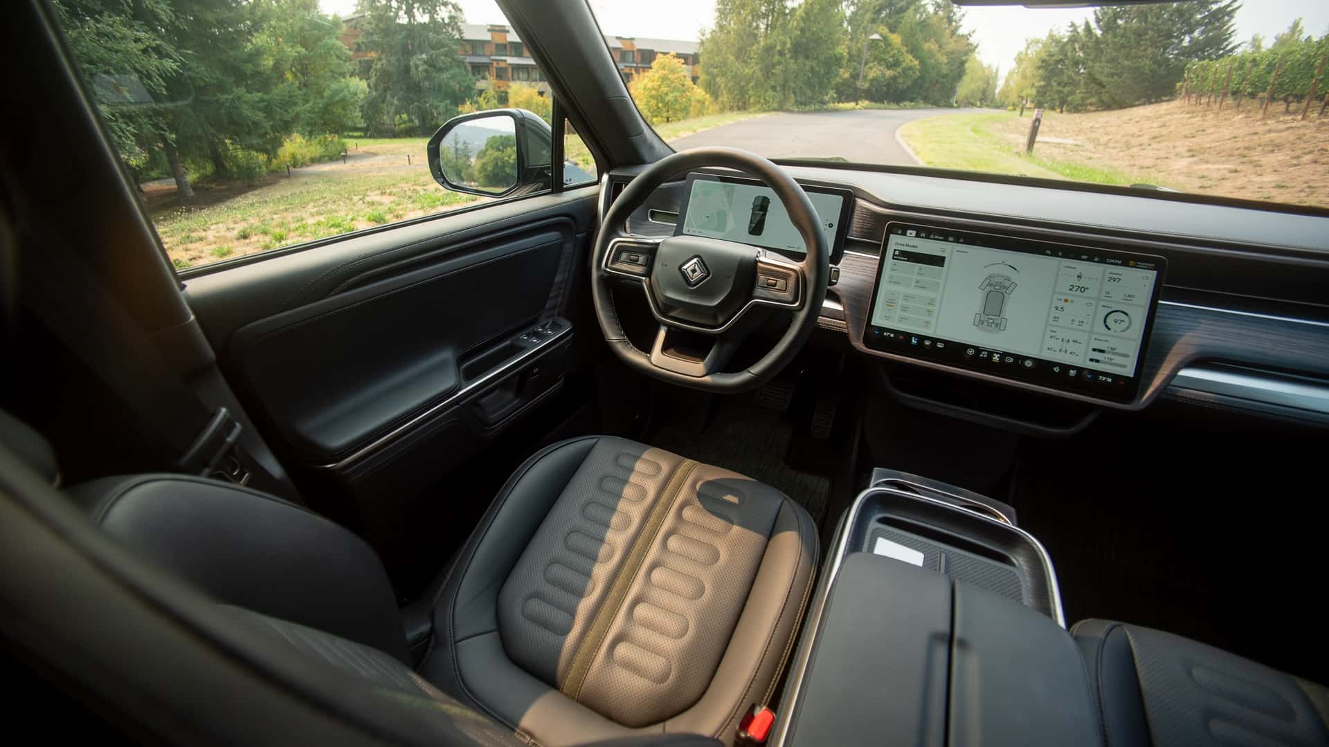 2025 Rivian R1S First Drive