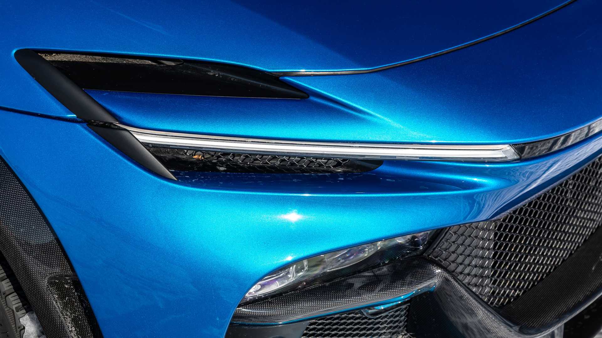 Pourquoi les voitures d'aujourd'hui ont-elles des phares doubles ?