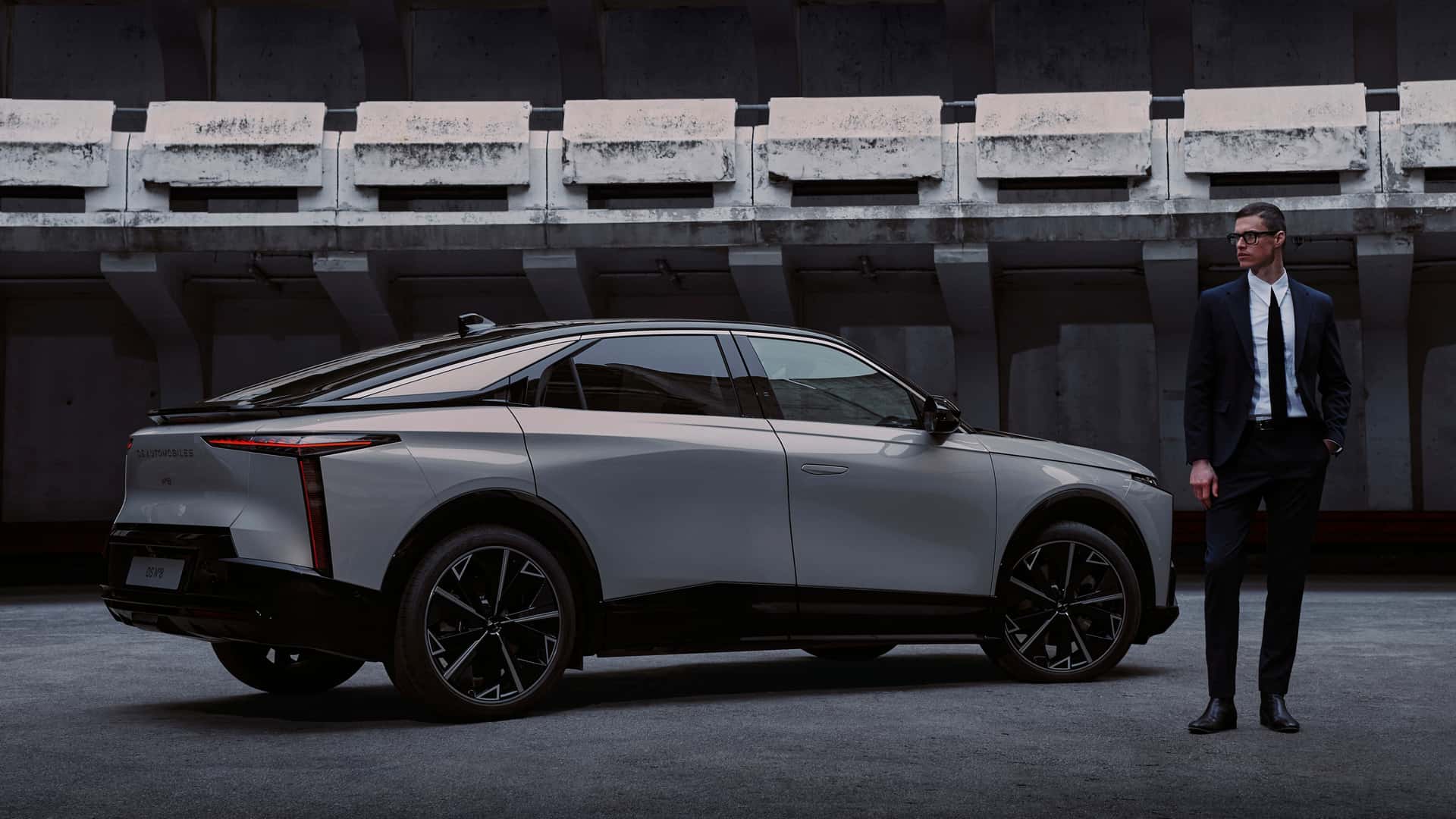 DS Nº8 coche de lujo único con máxima calidad y 8 años de garantía