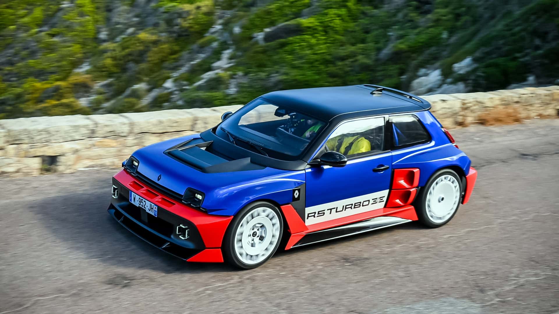 Renault 5 Turbo 3E bei der Rallye Tour de Corse