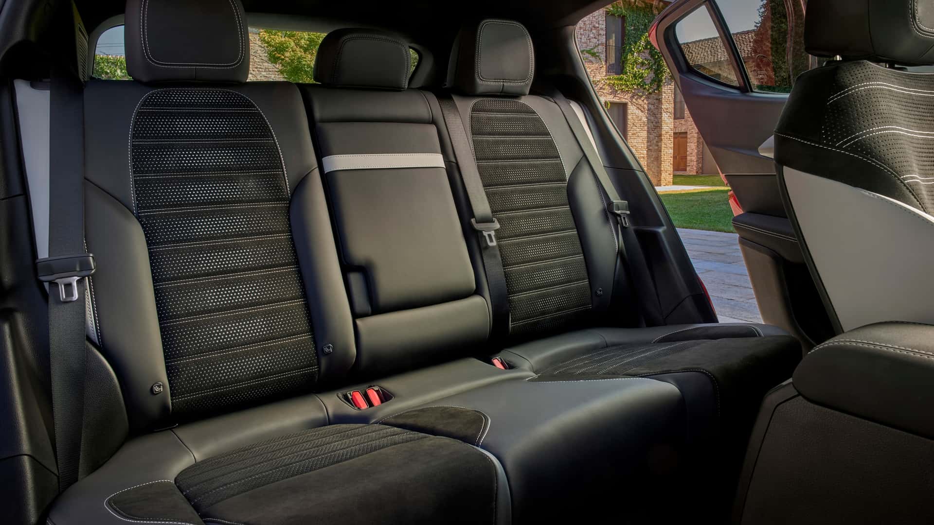 2026 Alfa Romeo Tonale Interior