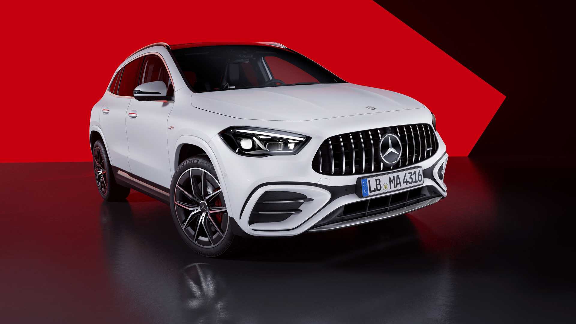 Foto - Mercedes GLA (2023)