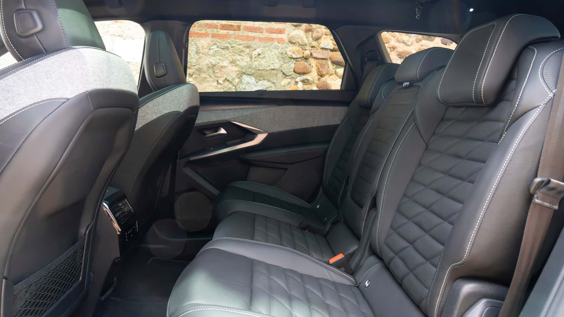 Prueba Peugeot 5008 Hybrid GT 2025