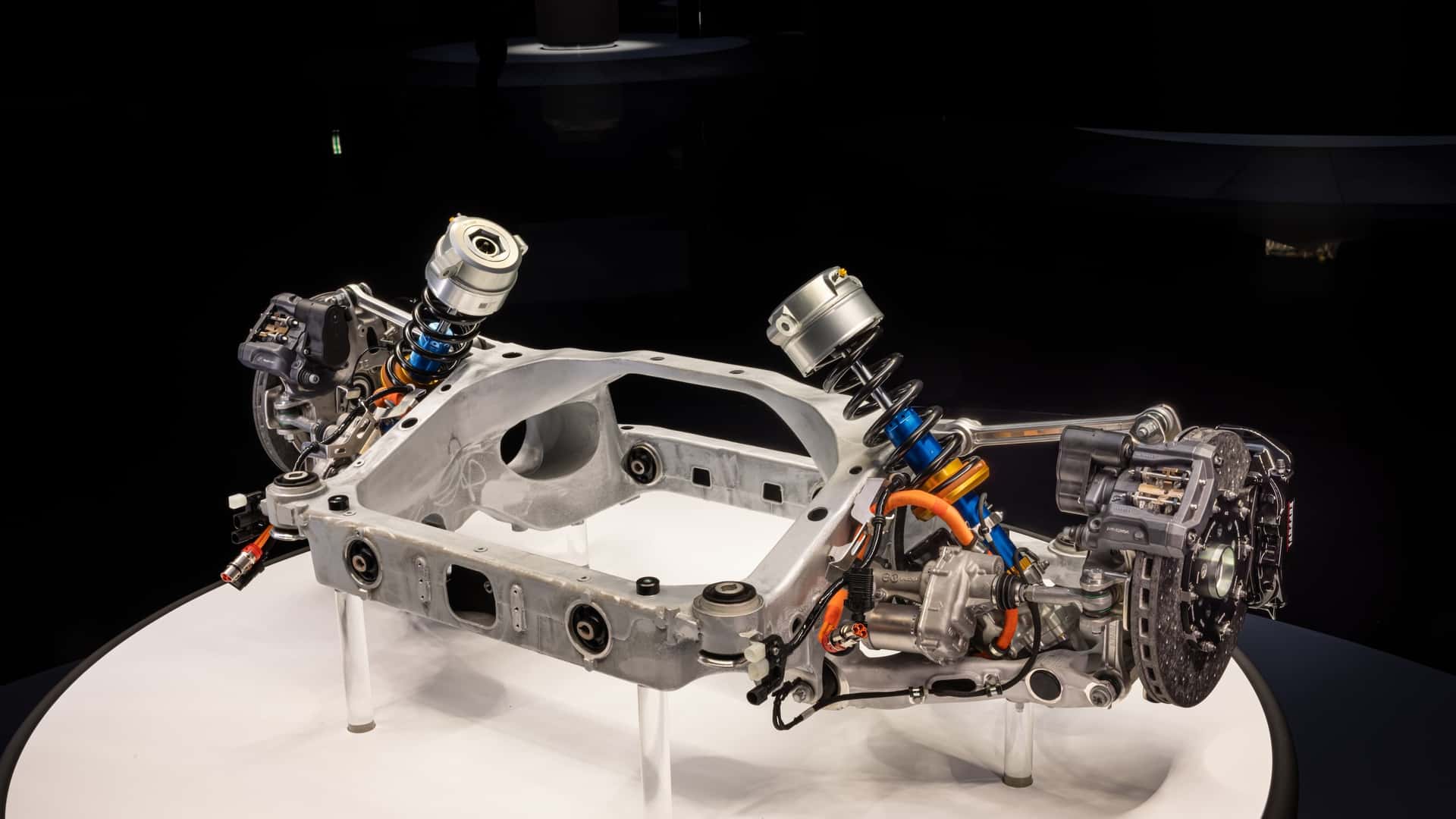 Ferrari Elettrica : la technologie et l'établissement e-building