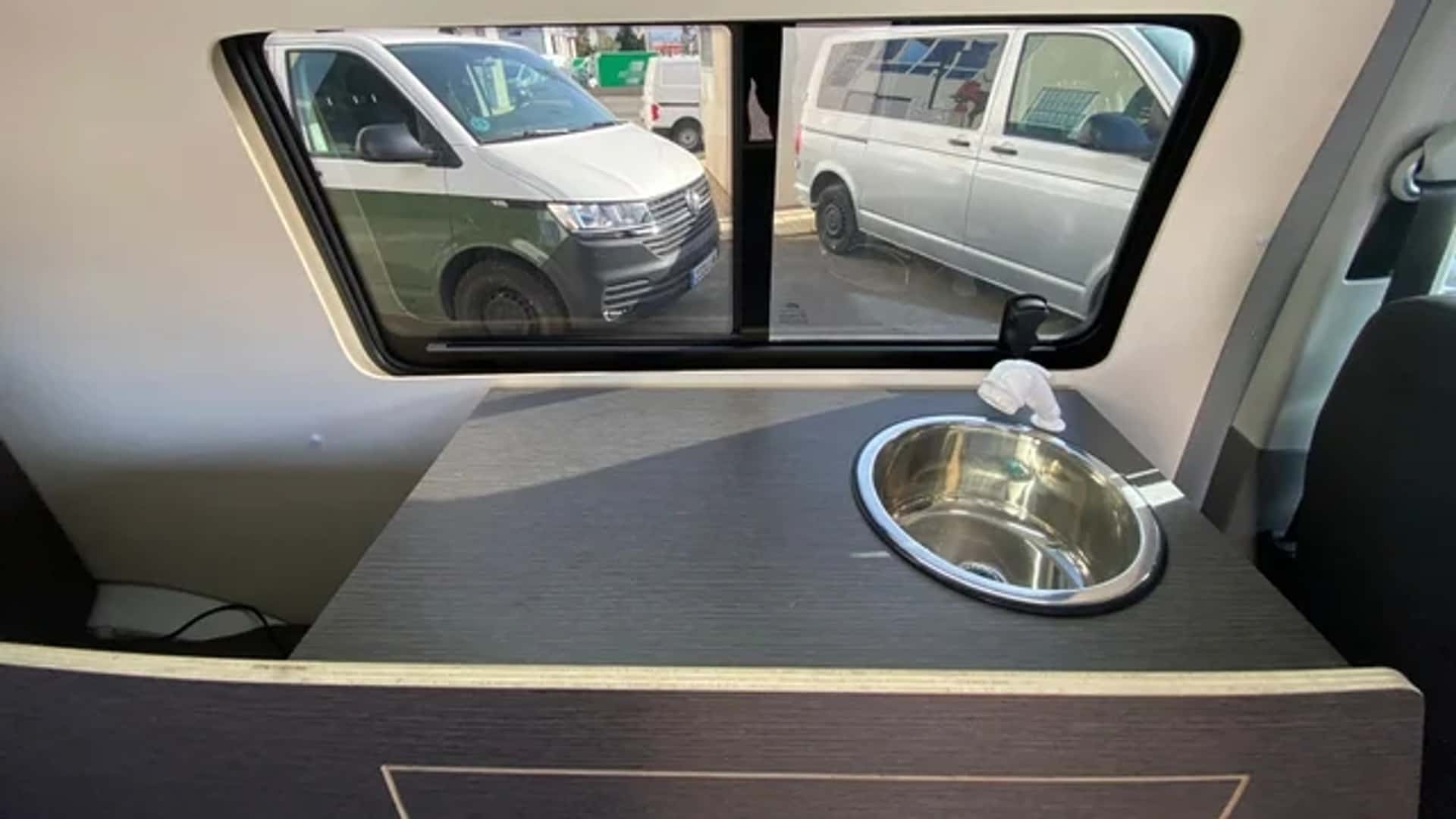 Volkswagen T6.1 Atlantic