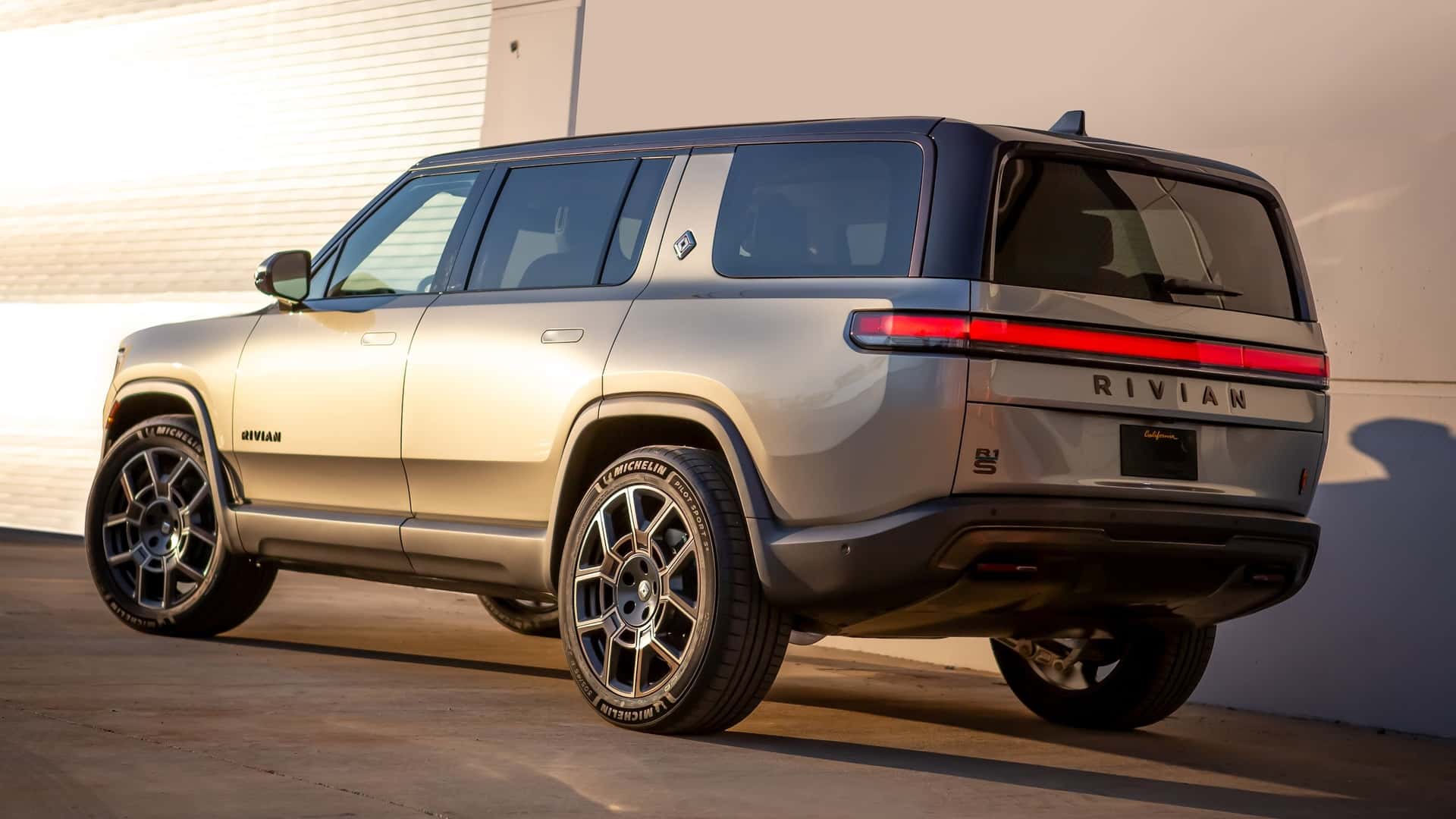 2026 Rivian R1S Quad Pebble Beach
