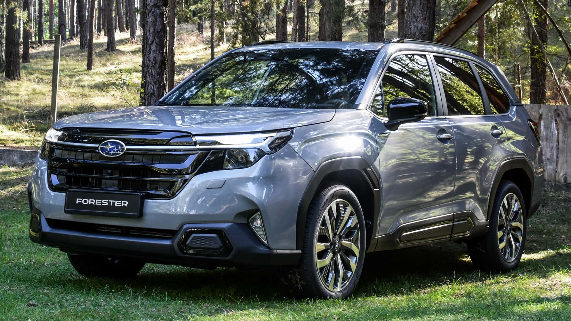 2025 Subaru Forester (UK-spec)