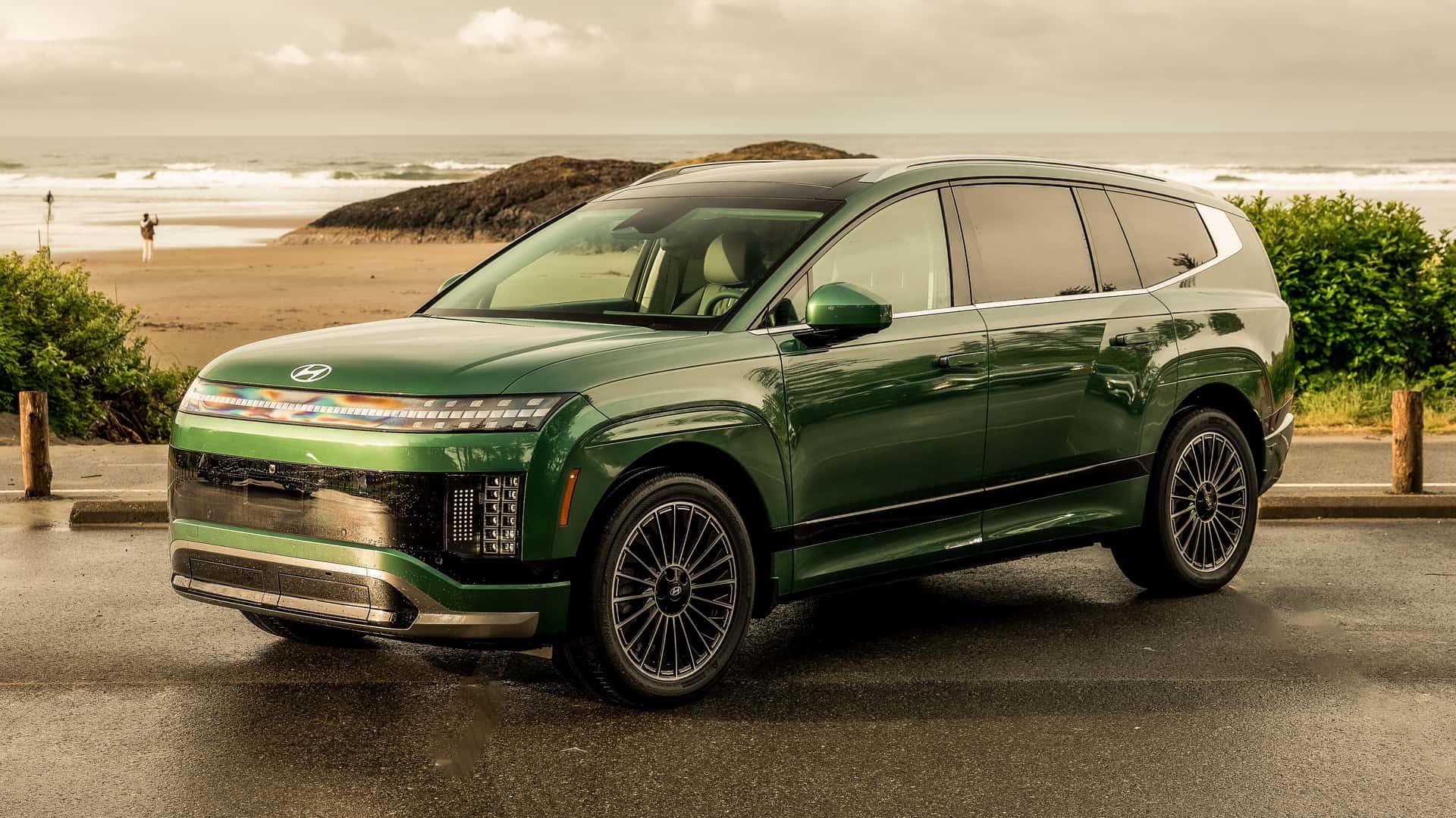 2025 Hyundai Ioniq 9 Review