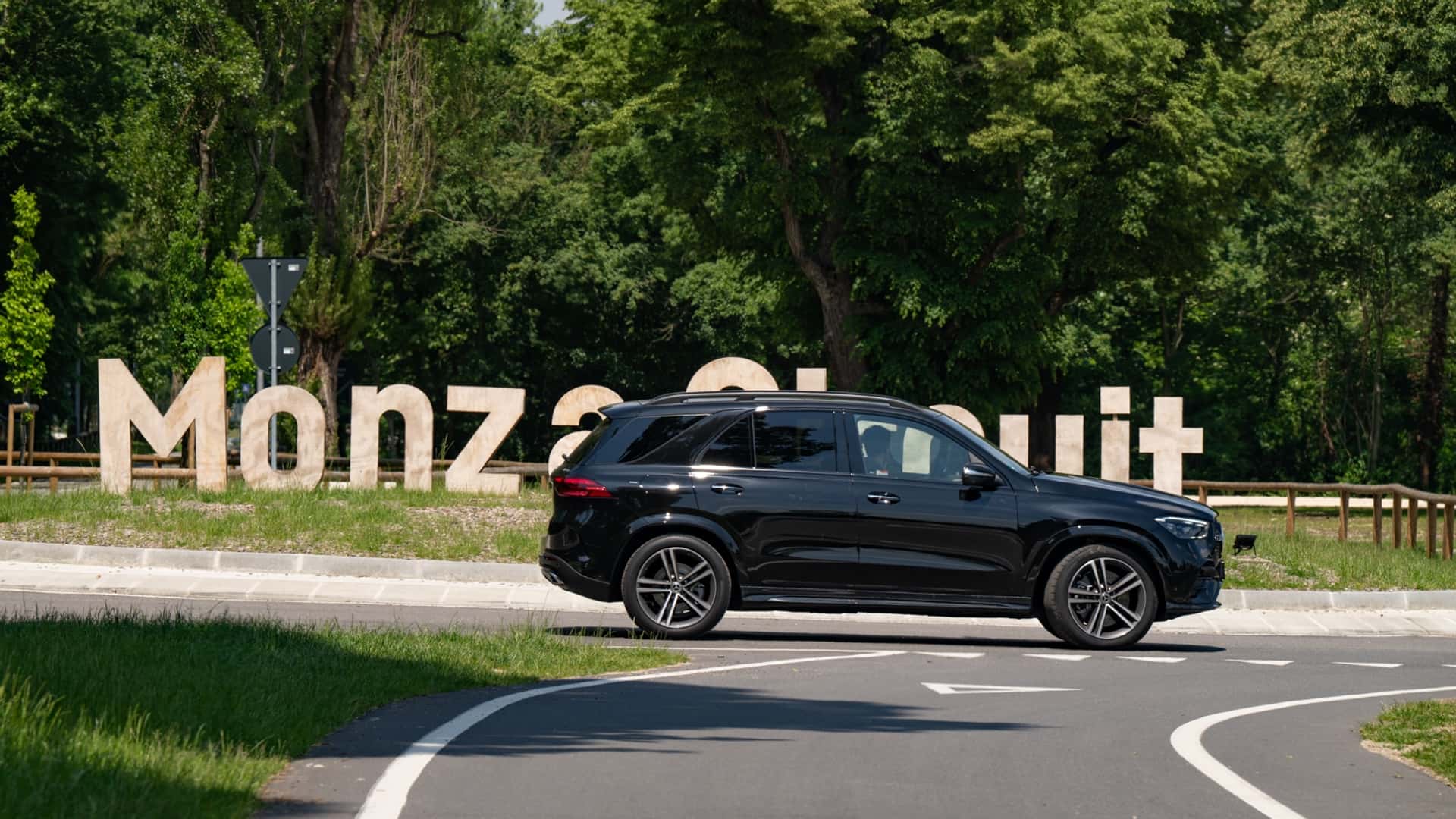 Pirelli P Zero Family