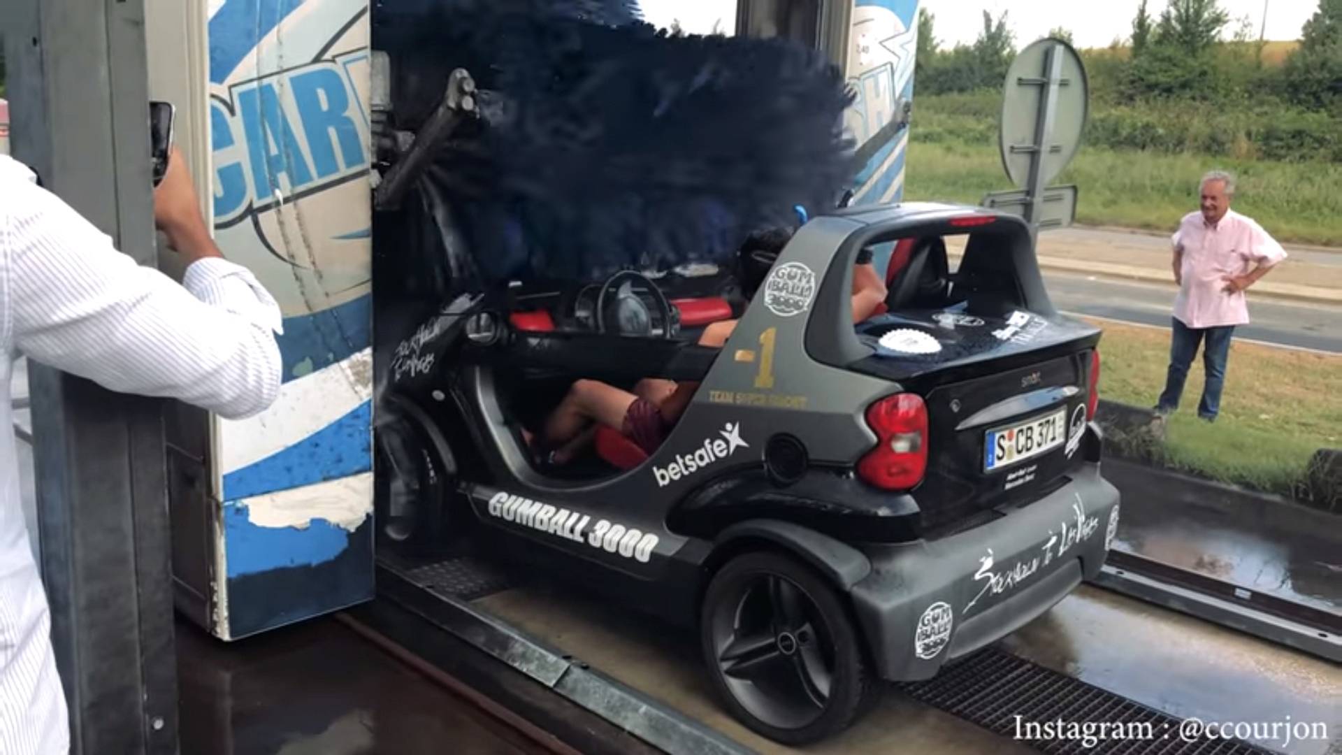 Smart Crossblade car wash