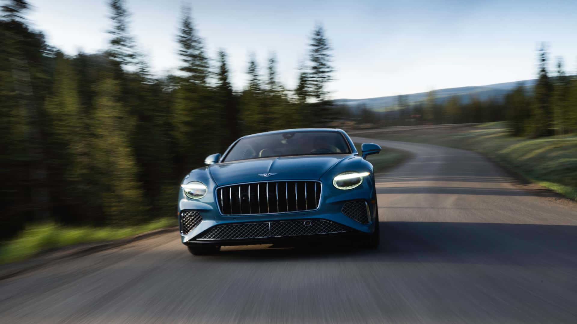 Bentley Continental GT 2025 Bleu Windsor clair