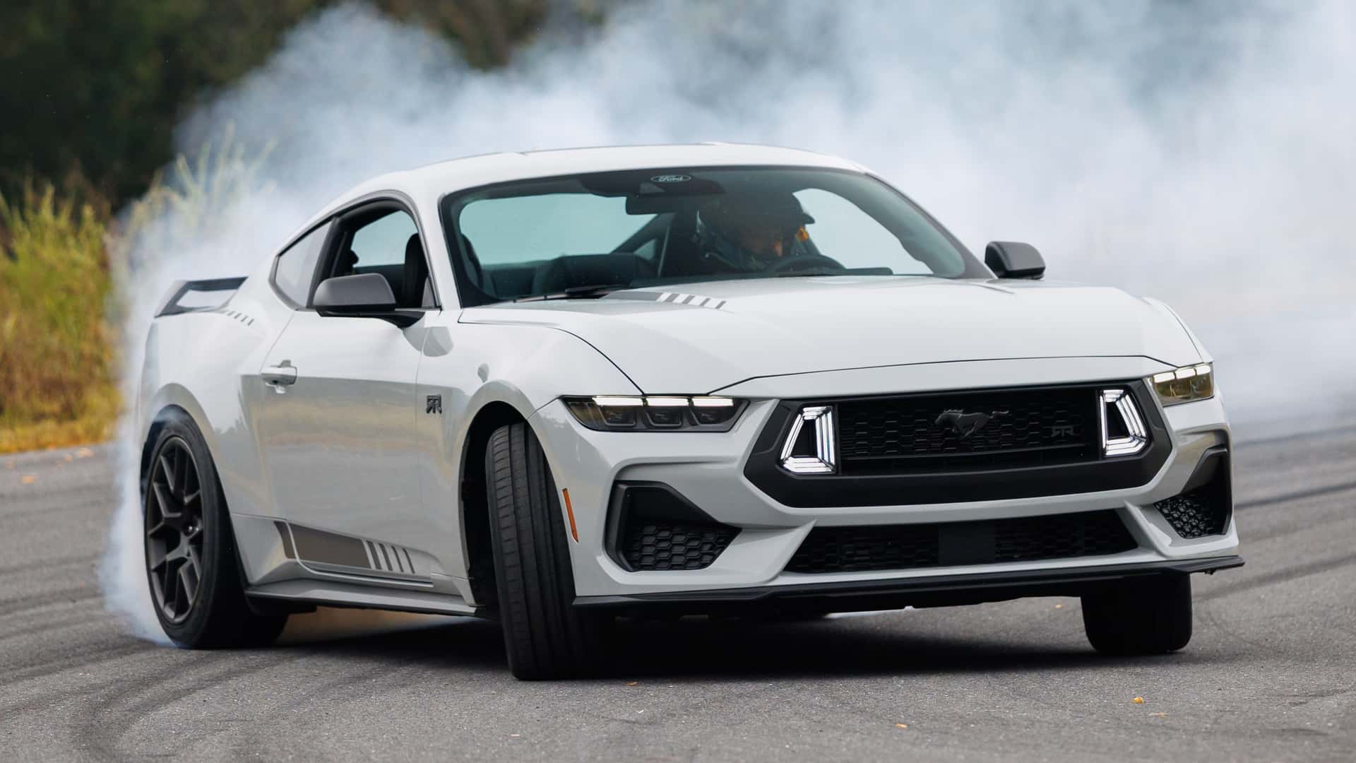 Trim Performa Ford Mustang Baru Ini adalah Impian Para Drifter