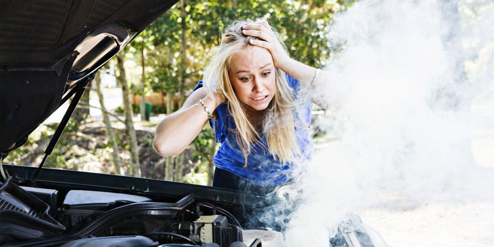 Langkah Awal Mengatasi Mesin Mobil yang Overheat