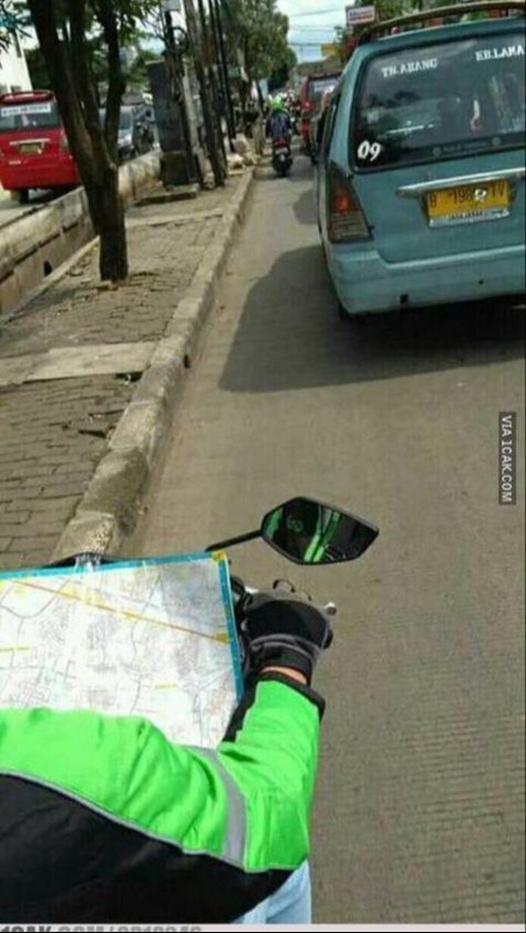 10 Gaya Kocak Pemotor Hindari Tilang, Banyak Akal Tapi Polisi Tetap Waspada