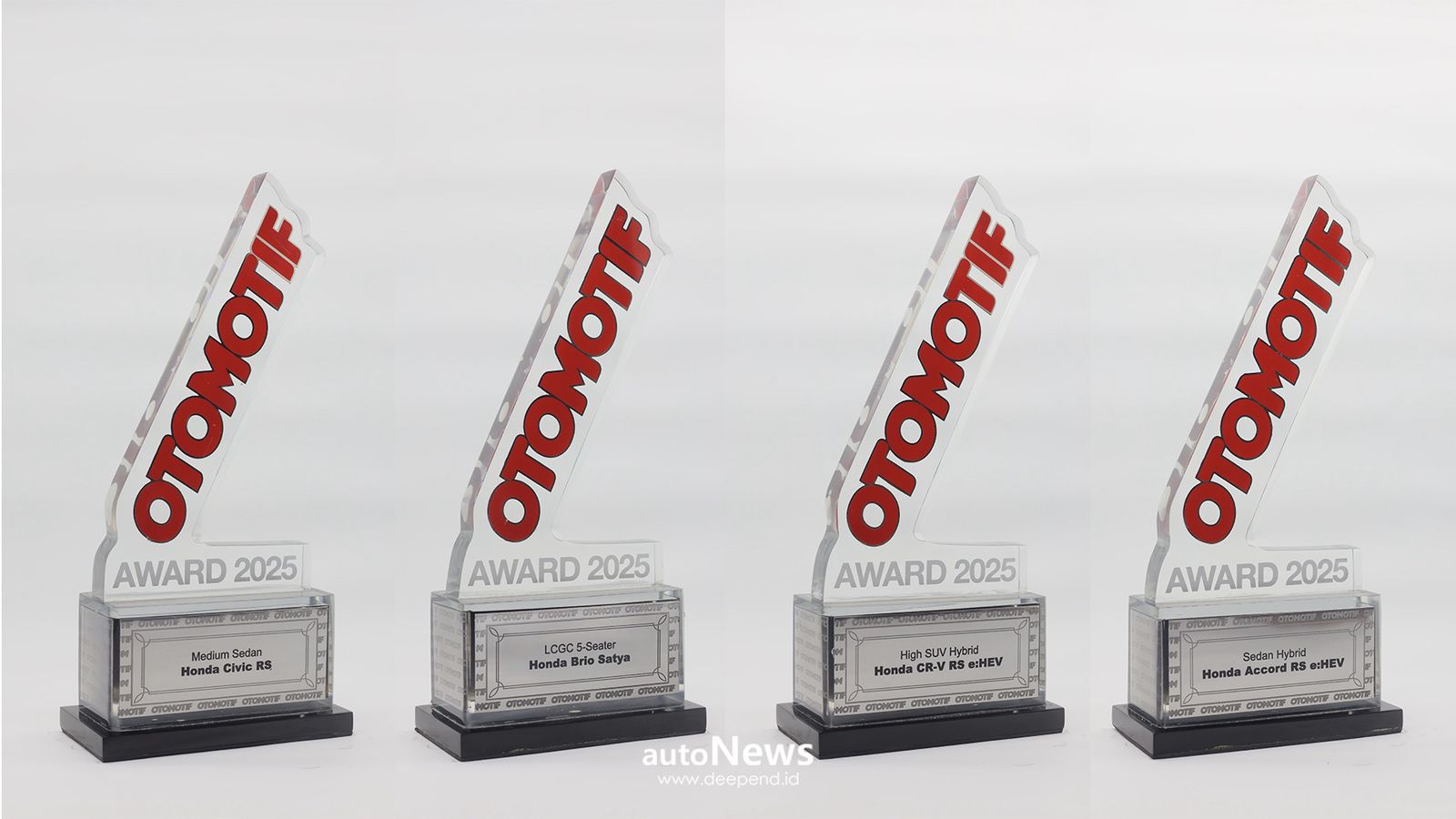 Mobil Hybrid Honda CR-V RS e:HEV – BEST SUV HYBRID DI OTOMOTIF AWARD 2025