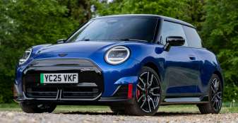 BF_MINI_JCW_Electric_Blazing_Blue_052025_00032