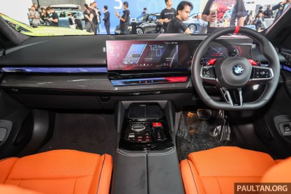 2025-BMW-World-Malaysia-M5-Int-2