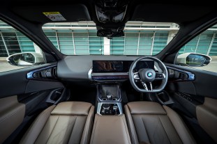 2025-BMW-X3-20-xDrive-M-Sport-G45-launch-Malaysia-official-13