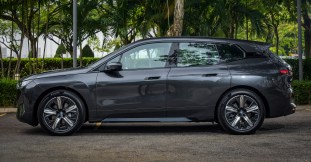 2025 BMW iX xDrive45 Sport Malaysia launch official-5