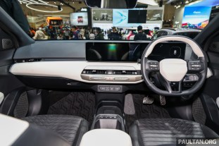 2025-GIIAS-KIA-EV4-11