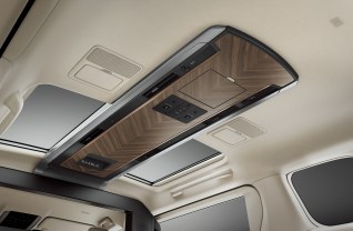 2025 Lexus LM partial improvement Japan-6