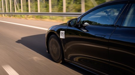Lucid Air Grand Touring Guinness World Record-6