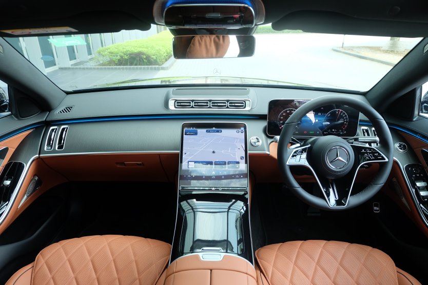 2025 Mercedes-Benz S580e Malaysia 8