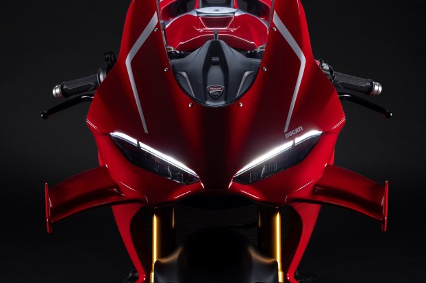 2026 Ducati Panigale V4R - 36