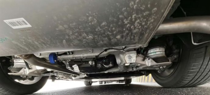 Lotus Eletre PHEV spied-5