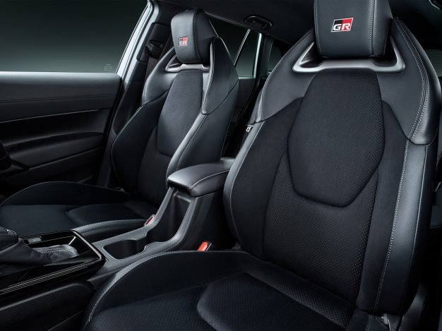 2025 Toyota Corolla Cross GR Sport Japan launch-19