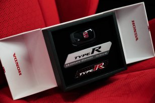 2025 Honda Civic Type R Ultimate Edition Europe-7