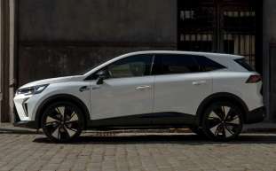 2025 Mitsubishi Grandis-3