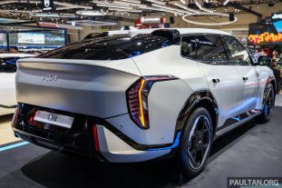 2025-GIIAS-KIA-EV4-2
