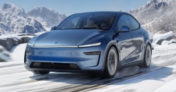 2025 Tesla Model Y L China launch-1
