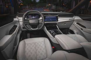The 2026 Jeep® Cherokee Overland’s interior in Arctic