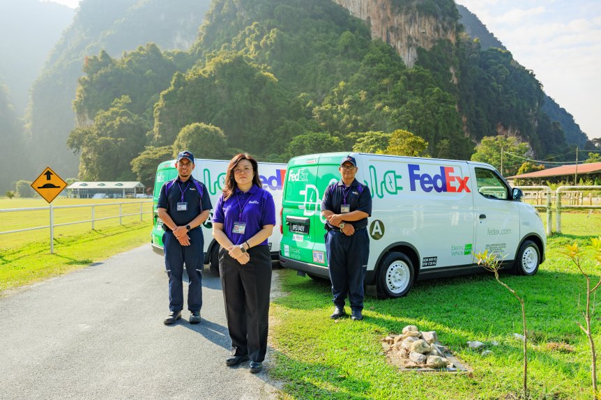 FedEx deploys 41 Maxus e-Deliver 3 electric vans-3