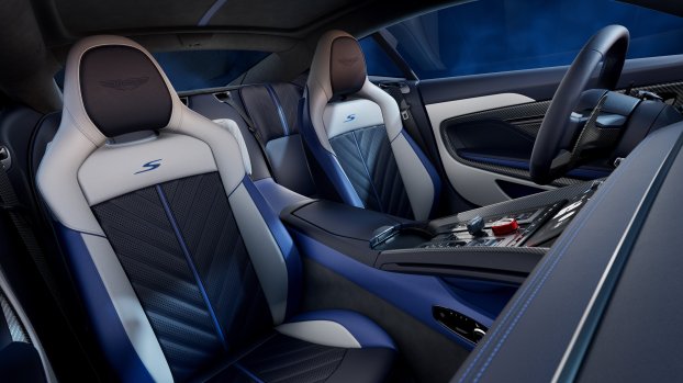 Aston Martin DB12 S-19