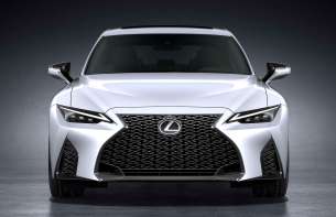 2021 Lexus IS_17