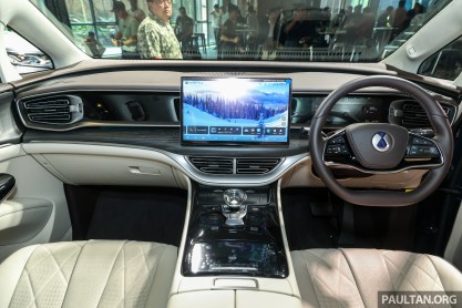 2025 Denza D9 Premium AWD Preview_Int-1