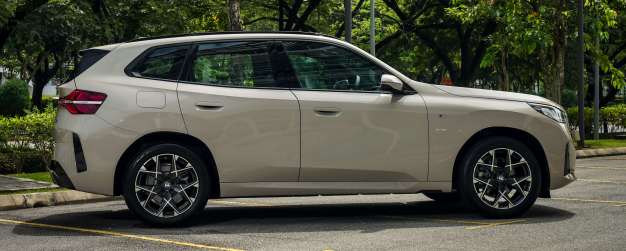 2025-BMW-X3-20-xDrive-M-Sport-G45-launch-Malaysia-official-3