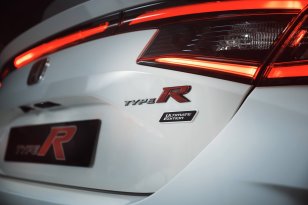 2025 Honda Civic Type R Ultimate Edition Europe-4