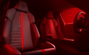 Peugeot e-208 GTi-11