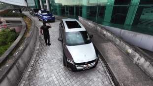 YAM Tengku Sulaiman Shah Ibni Sultan Salahuddin Abdul Aziz Shah custom Proton X90-22