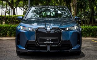 2025 BMW iX xDrive60 M Sport Pro Malaysia launch official-3