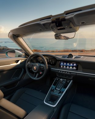 2025 Porsche 911 Carrera 4S Targa-7