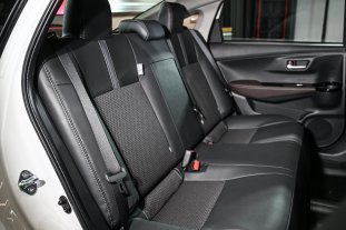 2026 Toyota Yaris Ativ HEV Premium-interior_6112