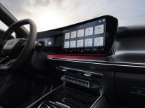 Madeira brown metallic, static shot, interior, detail: MMI touch display