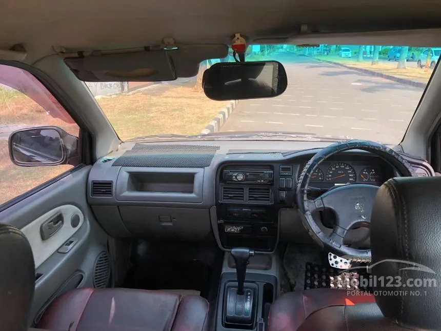 Jangan Keliru, Ini Perbedaan Isuzu Panther Touring dan Grand Touring