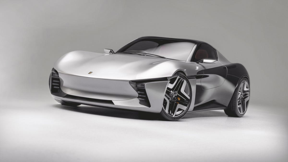 Will the Longbow EV Beat the Long-Awaited Tesla Roadster to Market?